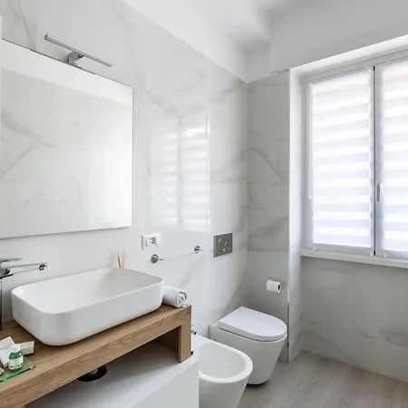 Duomo - 6 Stops From Duomo, 5min From Station, Ac, Netflix, * Milan